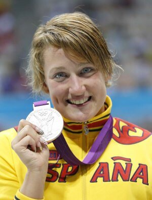 mireia belmonte medalla.jpg