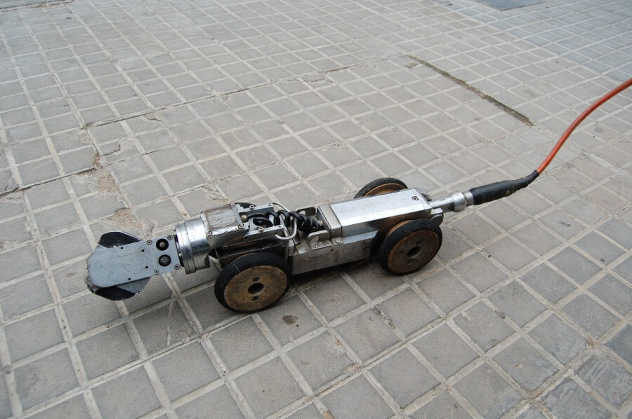 Robot inspecciona el clavegueram de Badalona 1.JPG