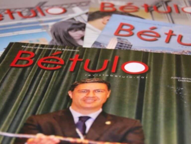 ICV-EUiA acusa el govern d’adjudicar a dit a un privat la gestió de la revista municipal