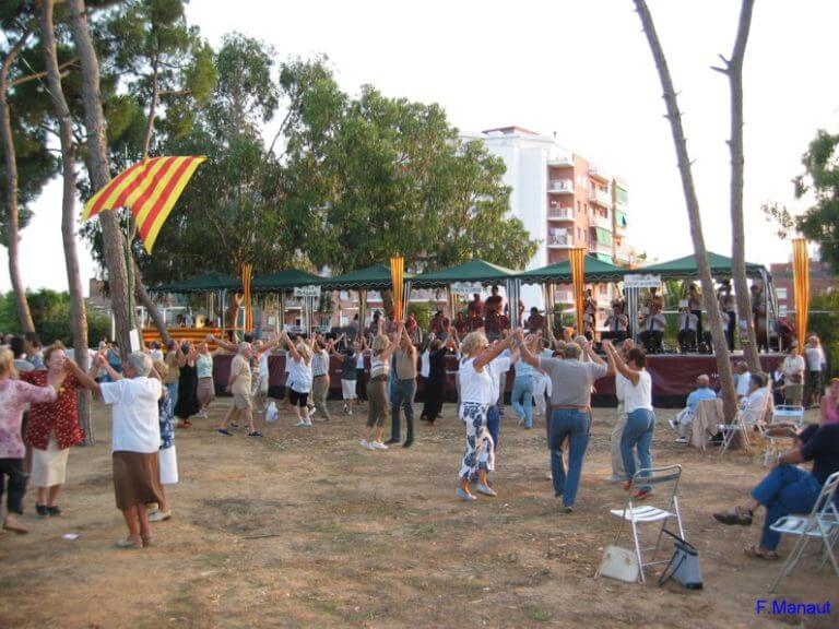 Les sardanes tornen a RàdioB amb l’espai ‘Esclat de cobla’