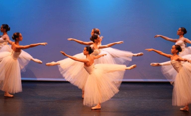 El Jove Ballet Clàssic de Badalona escenifica ‘La Sylphide’ al Zorrilla