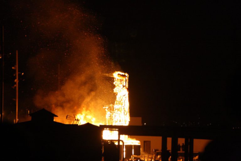 Badalona ja busca el dimoni de la Cremada d’enguany