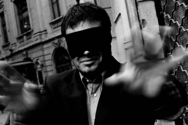 Màgia ‘Des de la foscor’ amb Juan Esteban Varela