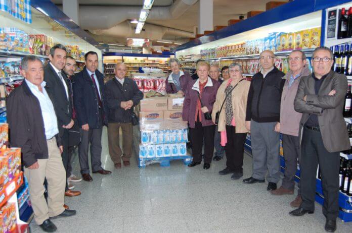 Engestur donació solidària d'aliments.JPG