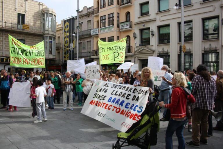 Les escoles Pere de Tera i Pau Picasso, contràries a la supressió d’un grup de P3