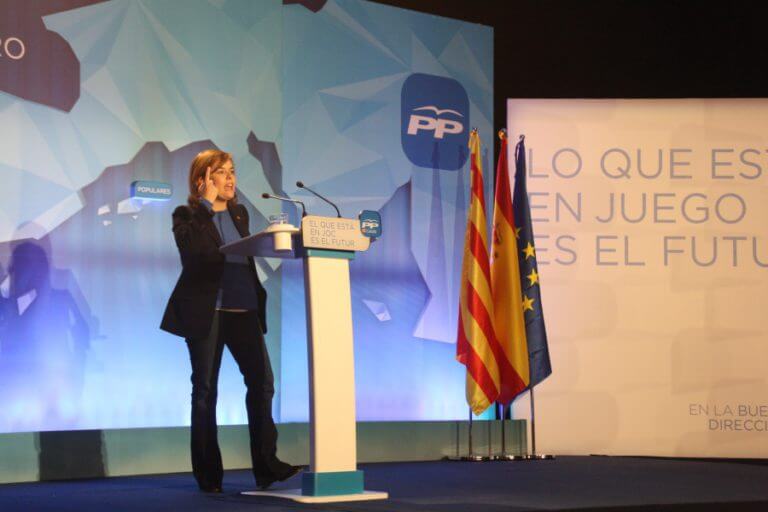 El PP tanca a Llefià la campanya electoral catalana amb Soraya Sáenz de Santamaria