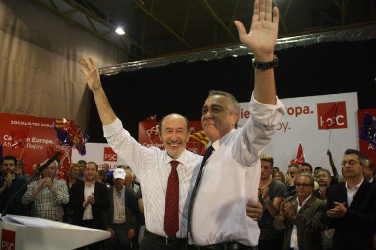 Rubalcaba crida al vot per frenar les retallades del PP i la majoria independentista