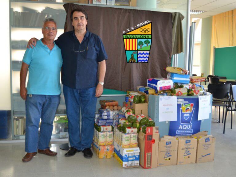 L’AV del Raval recapta prop de 600 quilos d’aliments