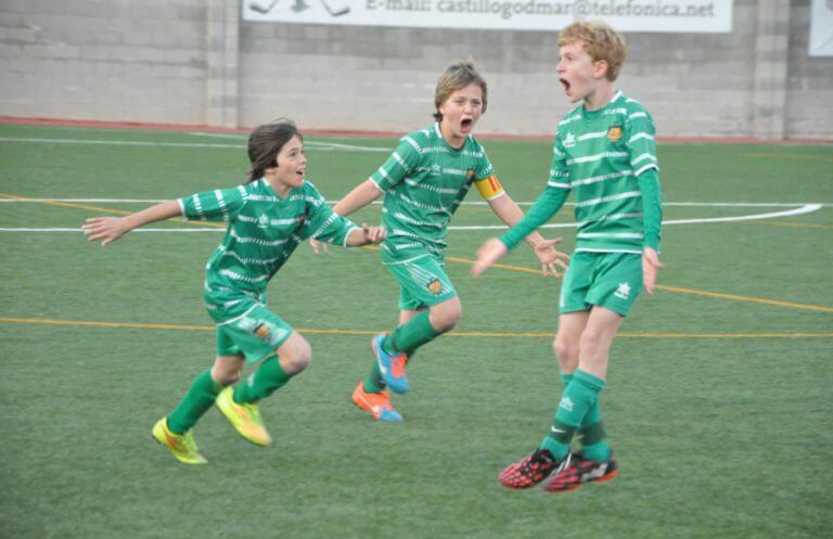 El Cornellà triomfa a Bufalà (3-0)
