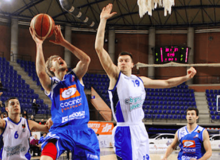 El Cocinas li guanya la batalla triplista al Prat (87-83)