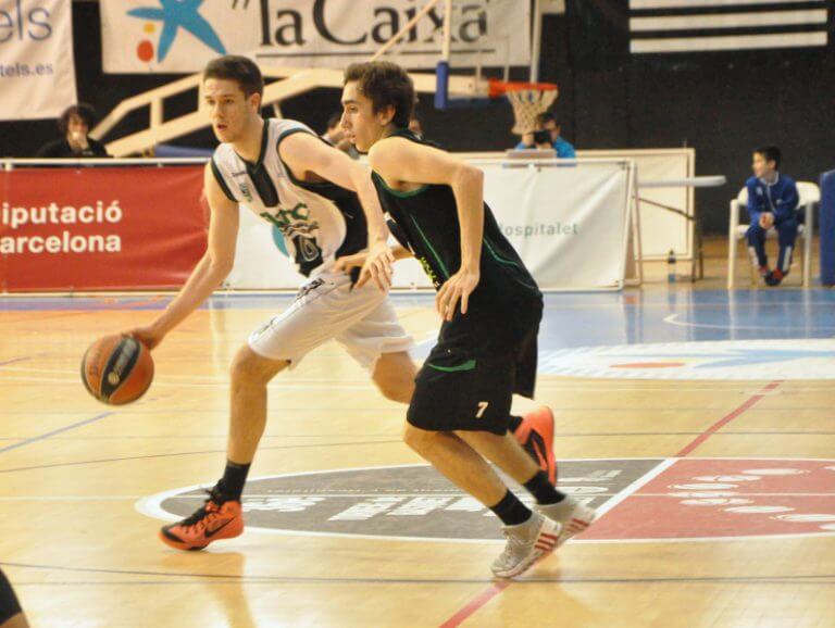 La Penya, cinquena; Xabi López, en el quintet ideal