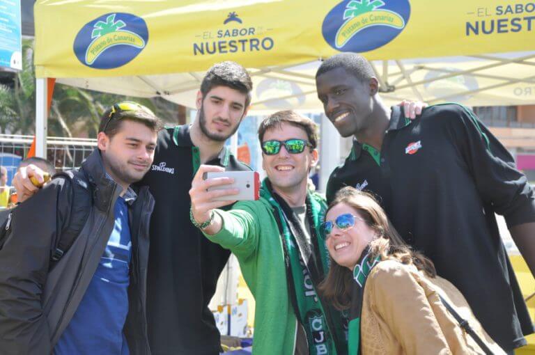 El FIATC Joventut visita la Fan Zone