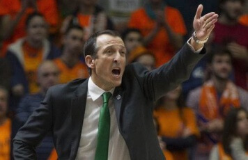 Salva-Maldonado-FIATC-Joventut-entrenador_TINIMA20141231_0120_5.jpg
