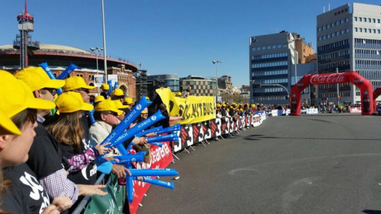 Els treballadors de TUSGSAL es fan escoltar a la Marató de Barcelona