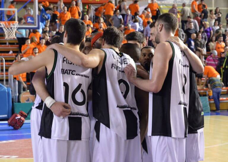 Savané marca el camí del play-off (73-77)