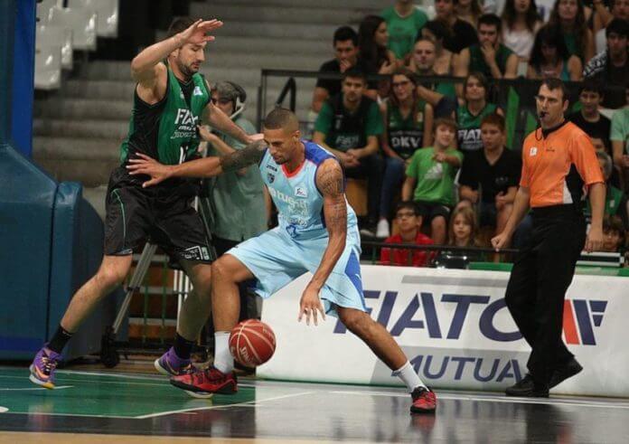 Goran-Suton-defensa-ACB-PHOTO_ARAIMA20141012_0203_5.jpg