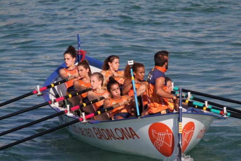 Pòquer de victòries del Club Rem Badalona a Arenys de Mar