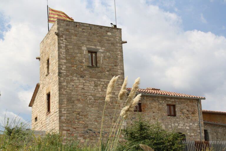 La masia de Can Bofí Vell, seu de dos projectes socials i de reinserció laboral