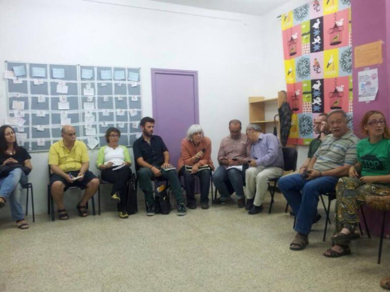 La PAH i el nou govern estrenyen lligams des del principi