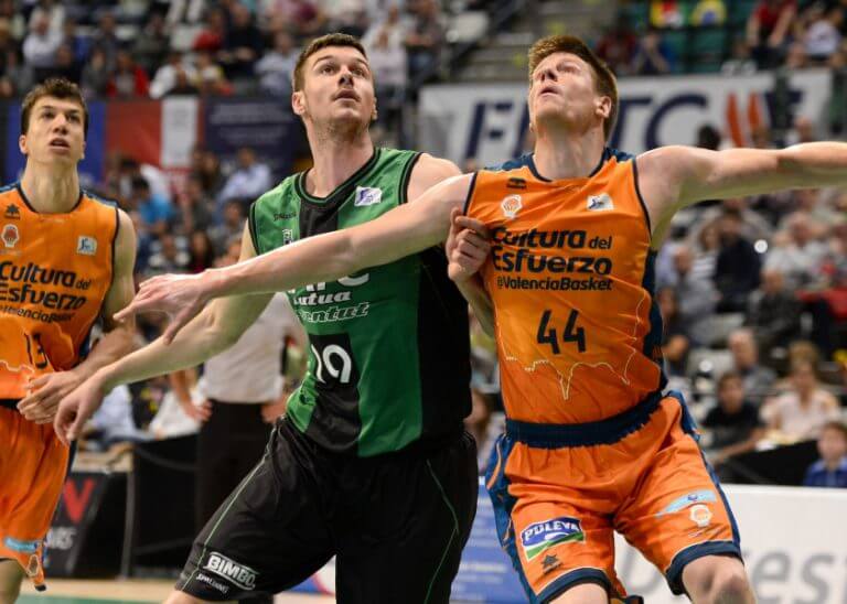 Nikolic i Montenegro ja són a semifinals (55-68)