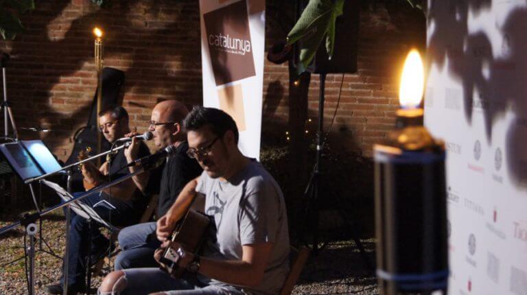 Òmnium torna a omplir de música els badius de Badalona