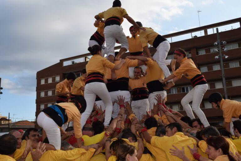 La fortuna no acompanya la Colla Micaco en la seva 1a Diada Groga