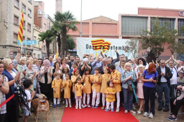 La Plana acull una celebració de la Diada participativa i amb l’absència del PP i C’s