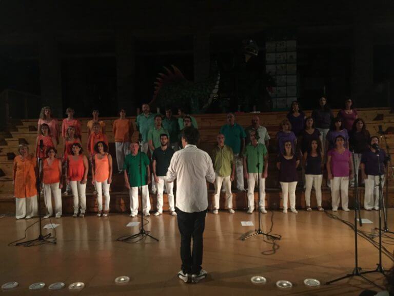 La Morera dóna la benvinguda a la tardor a ritme de gospel