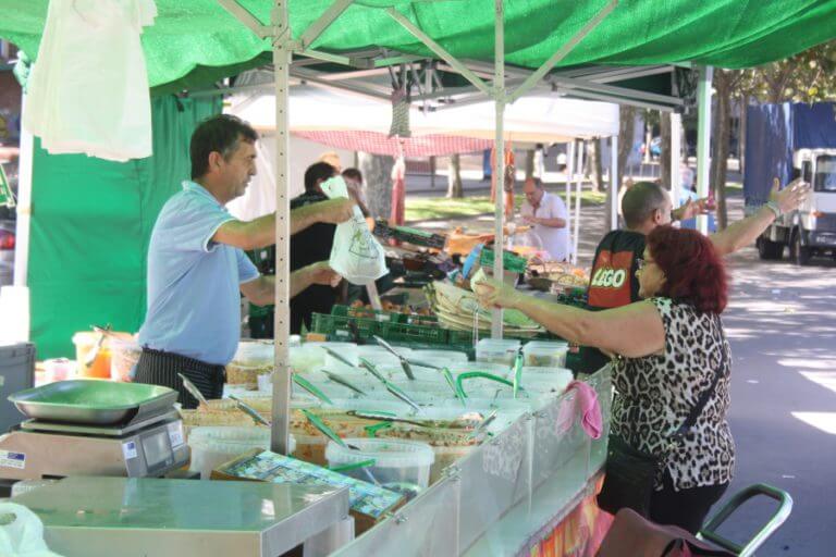 Les parades d’aliments dels ‘encants’ de Montigalà continuaran el mes d’octubre
