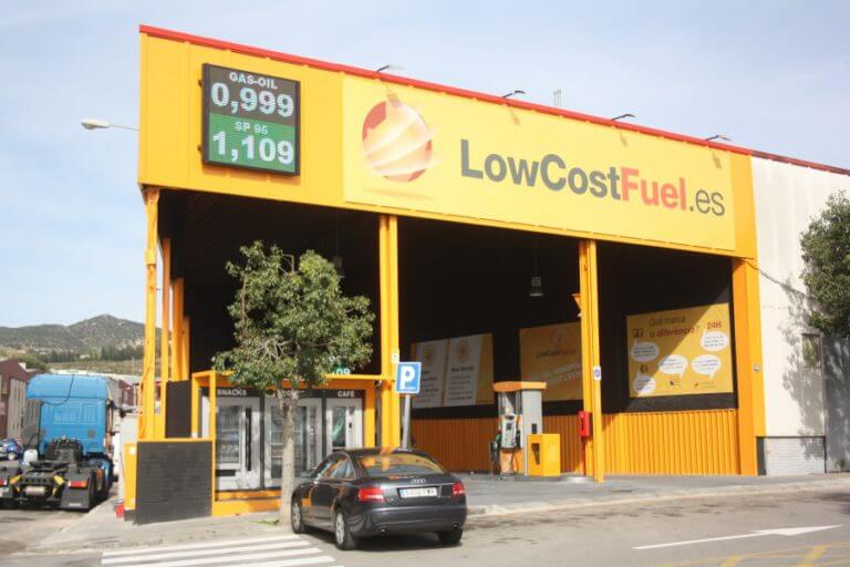 “A LOWCOSTFUEL Badalona pots estalviar entre 6 i 10€ per depòsit”
