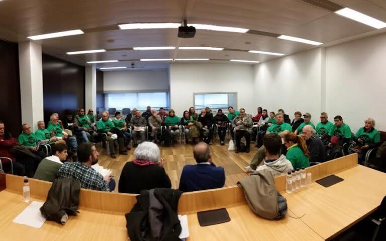 La PAH abandona el local que ocupava per reivindicar davant el govern un espai propi