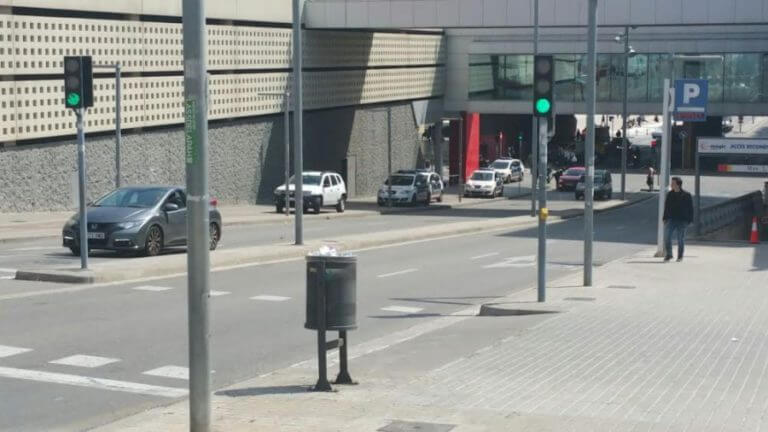 Desallotjat el Màgic Badalona per la presència d’un paquet sospitós