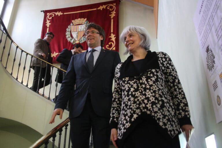 Puigdemont anuncia inversions al CAP de Sant Roc i per al projecte de l’institut Lola Anglada