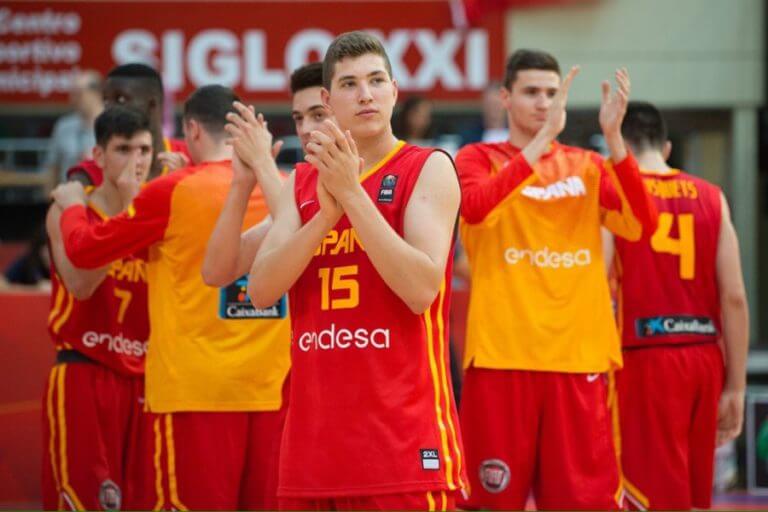 El ‘benjamí’ Joel Parra agafa galons amb la U17