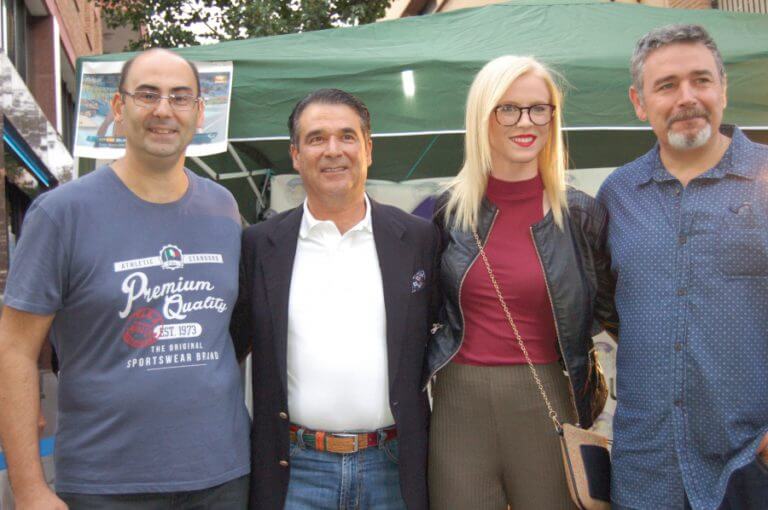 Els comerciants de La Salut reben a l’atleta Melany Berges
