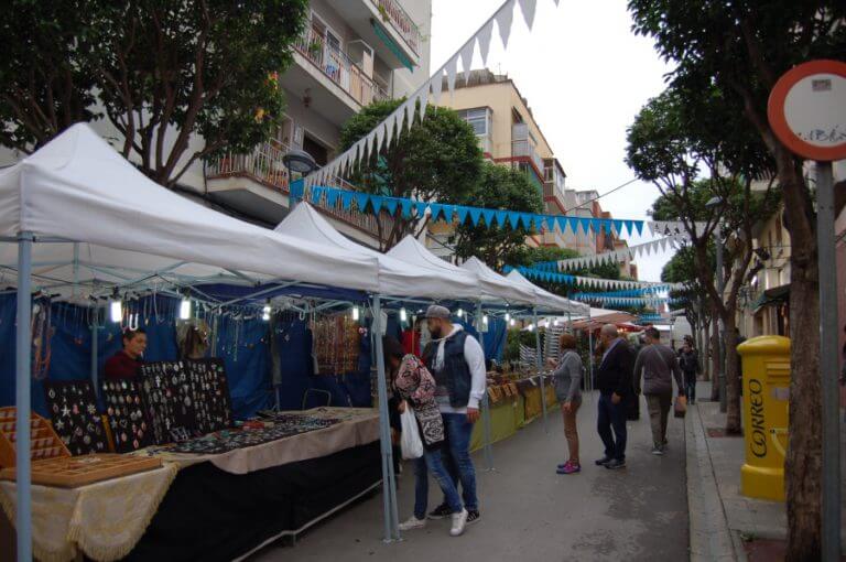 Els comerciants de Pérez Galdós surten al carrer per donar la benvinguda a la tardor