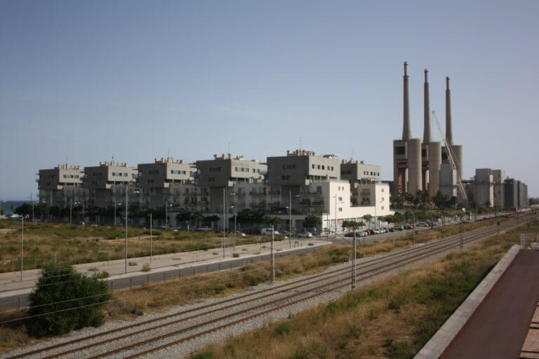 Una fusió de línies millorarà la connexió de busos de la Mora