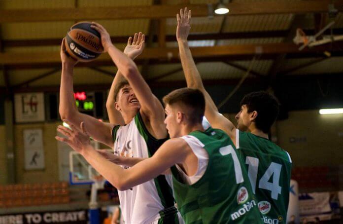 joel-parra-u18-divina-seguros-joventut-badalona-angt-hospitalet-2017-jt16-photo-paco-largo.jpg