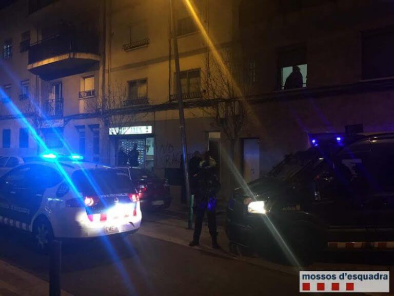 Operació contra un punt de venda de cocaïna al barri de La Salut