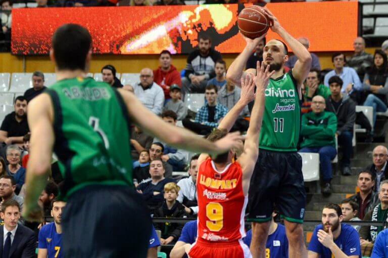 Bogdanovic decideix una batalla vital (86-84)