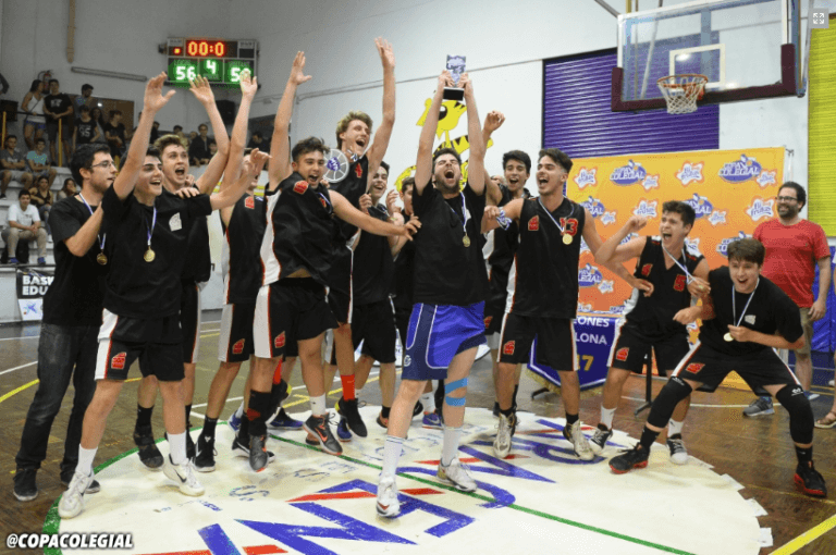 L’IES La Llauna de Badalona guanya la Copa Col·legial 2017 (56-58)