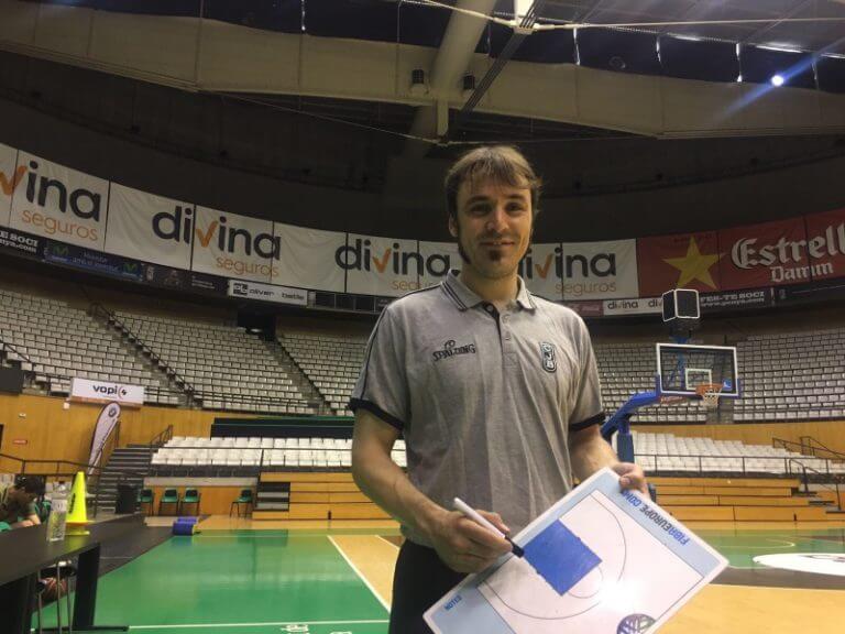 Salva Camps, un badaloní al Mundial: “Els jugadors necessiten solucions per superar tot allò que es trobaran a la pista”