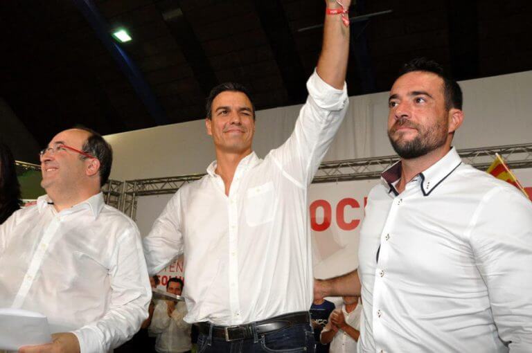 Els socialistes badalonins reafirmen la seva confiança en Pedro Sánchez