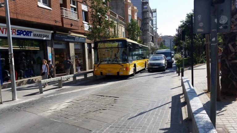 La Generalitat substituirà les llambordes de l’entorn de Pompeu Fabra per asfalt
