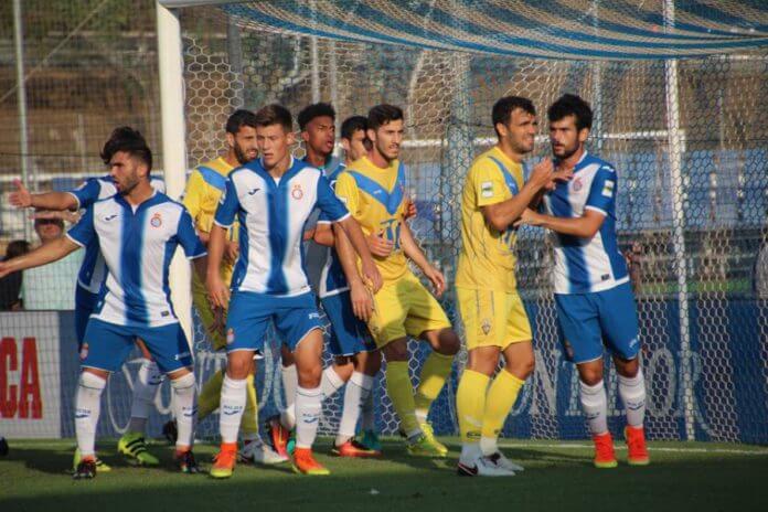 RCD Espanyol B- CF Badalona.jpg