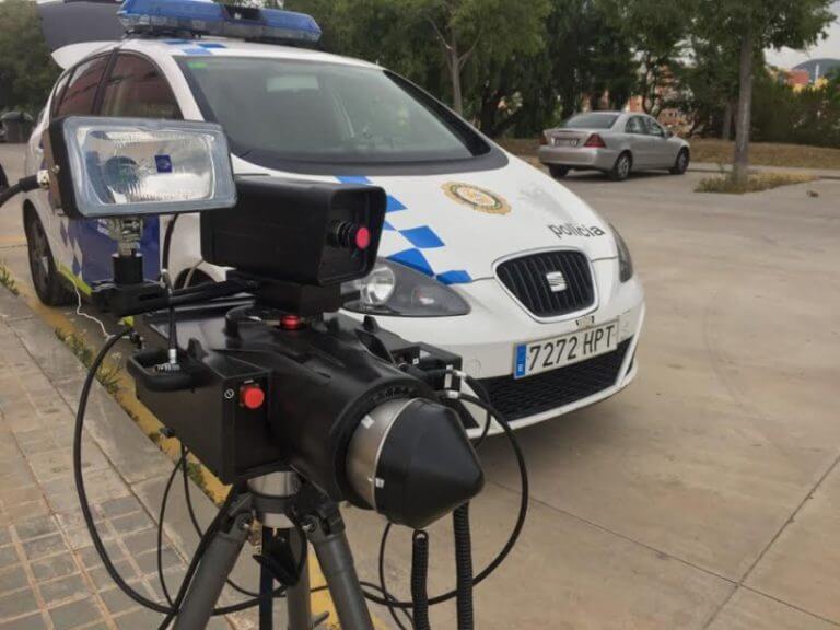 La Guàrdia Urbana posa en funcionament un radar mòbil