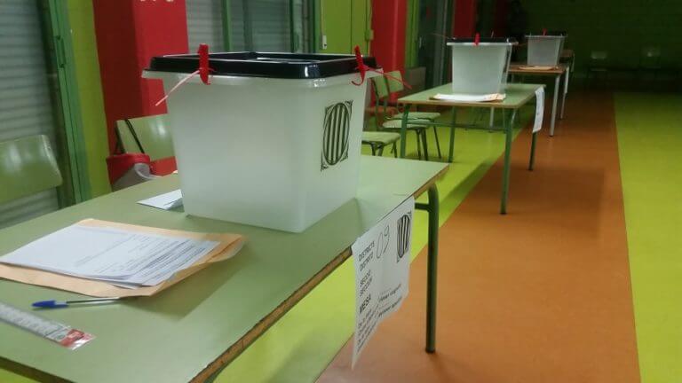 Així van arribar les urnes als col·legis electorals de Badalona l’1 d’octubre
