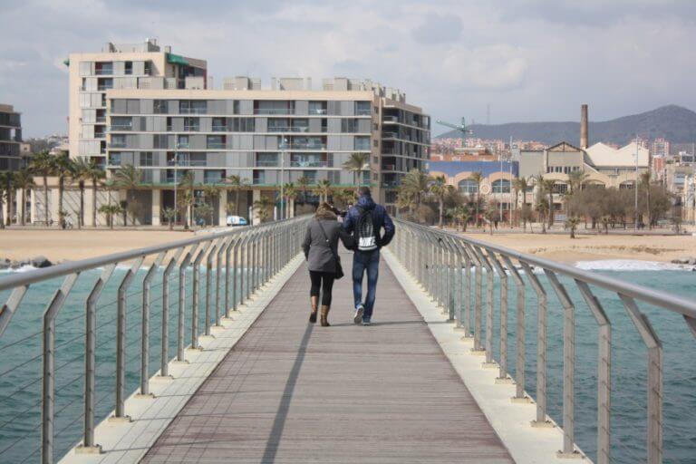 Badalona reobre el Pont del Petroli vuit mesos després