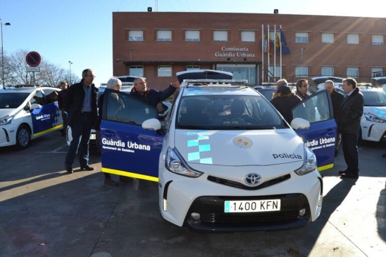 La Guàrdia Urbana incorpora 10 nous i moderns cotxes híbrids