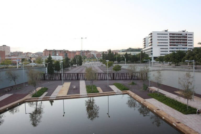 Badalona perd la posició de tercera ciutat més gran de Catalunya